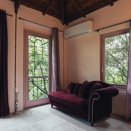 منتجع Liverzano 3*