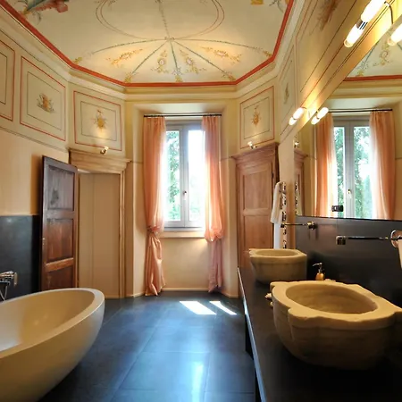 Liverzano منتجع