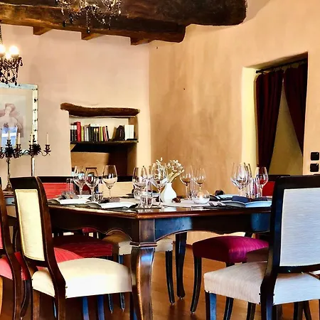 Liverzano منتجع