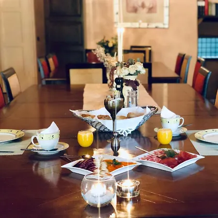 منتجع Liverzano 3*