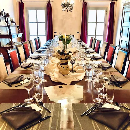 Liverzano منتجع