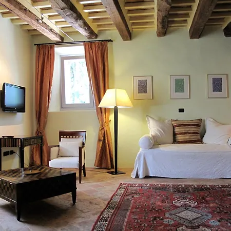 Liverzano 3* Brisighella