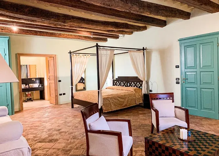 Liverzano 3* Brisighella